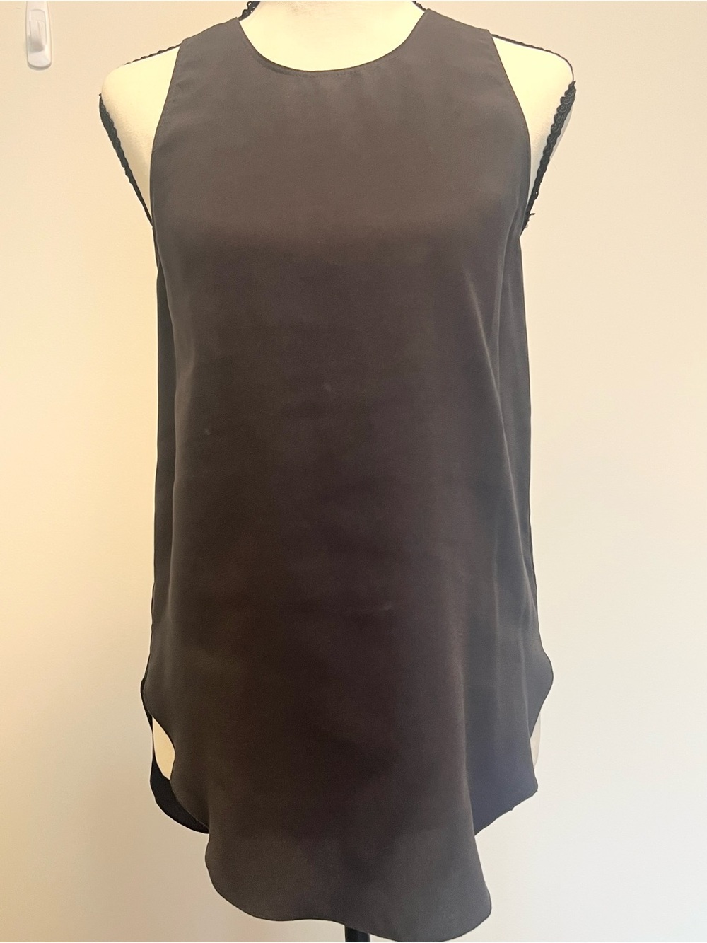 Aritzia Wilfred Black Silk Layered Camisole Sleeveless Women's Top‎ Size XS